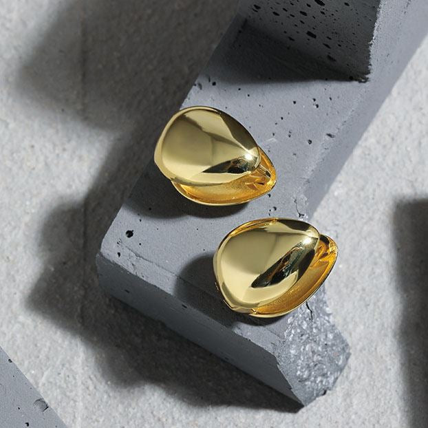 Lady Waterdrop Falling Silver Hoop Earrings