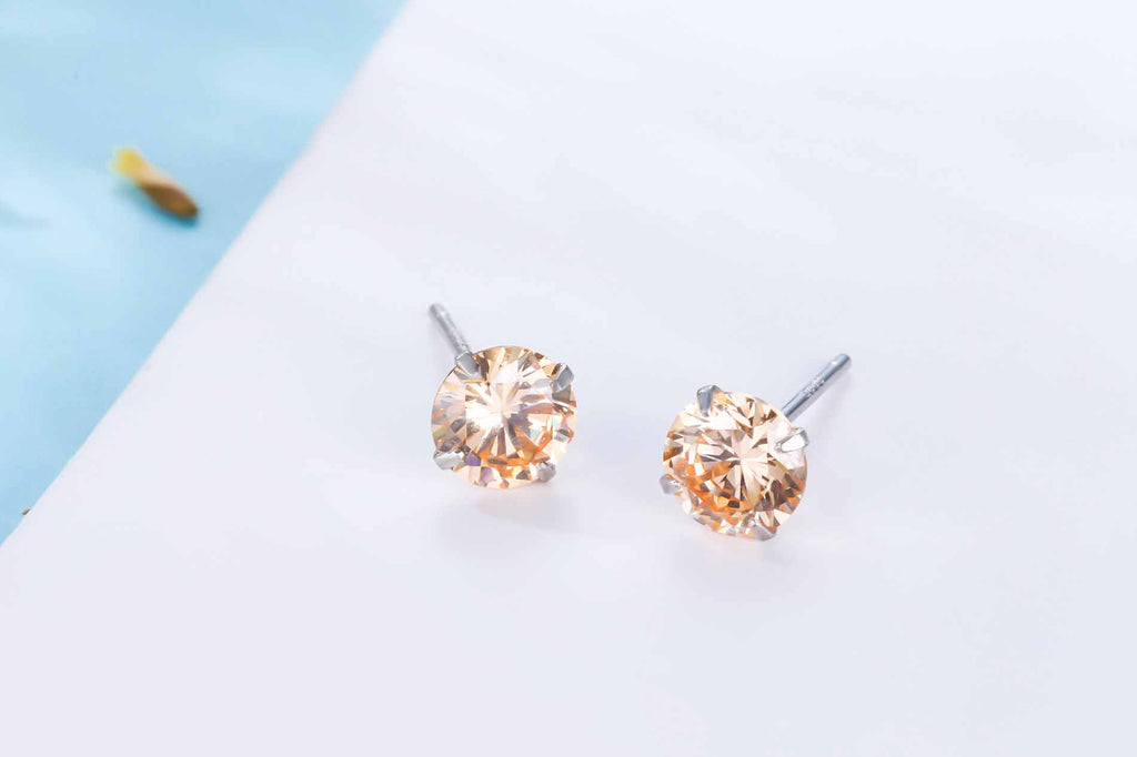 Simple Cubic Zirconia White Silver Round Stud