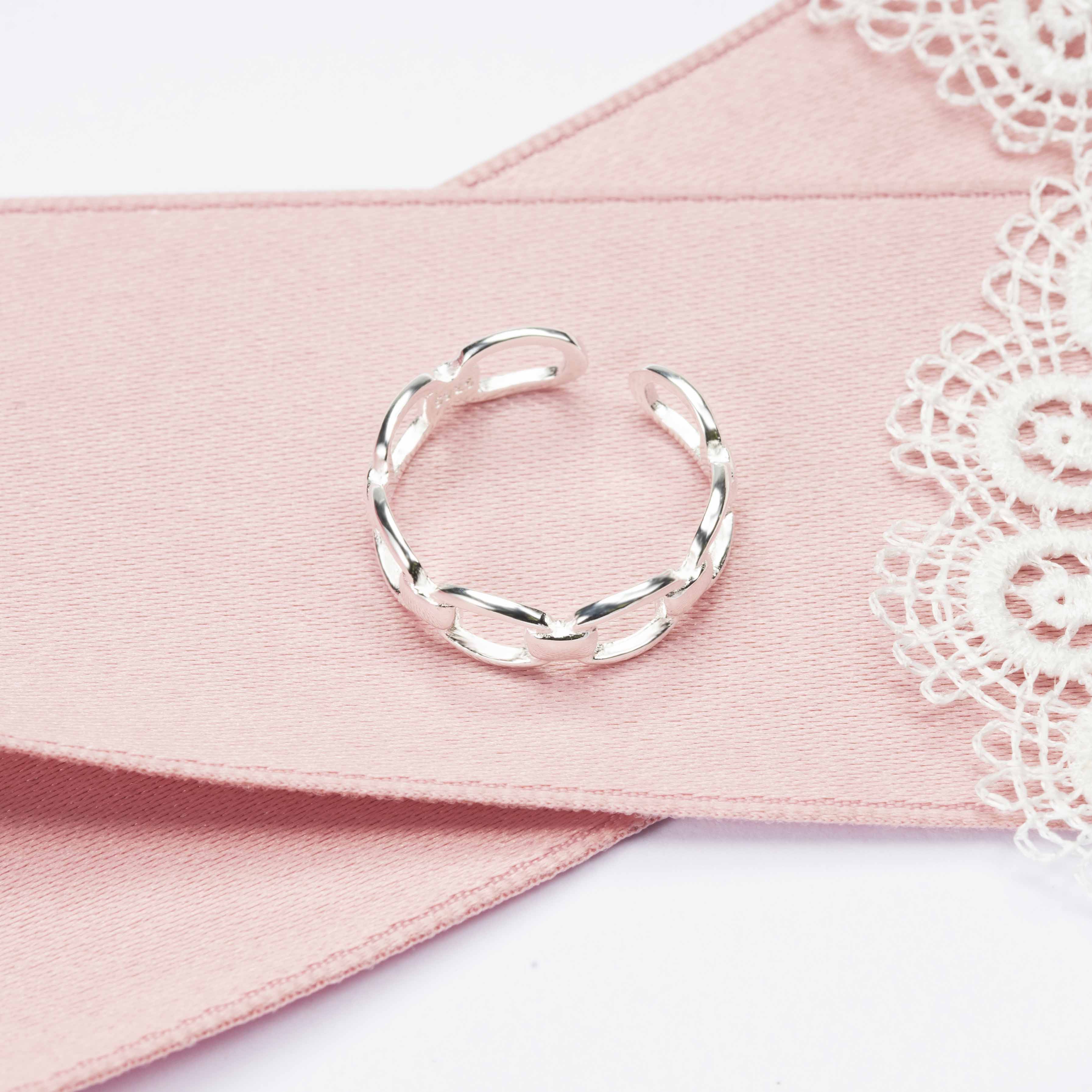 Hollow Geometric Bamboo Chain Silver Adjustab