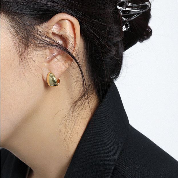 Lady Waterdrop Falling Silver Hoop Earrings