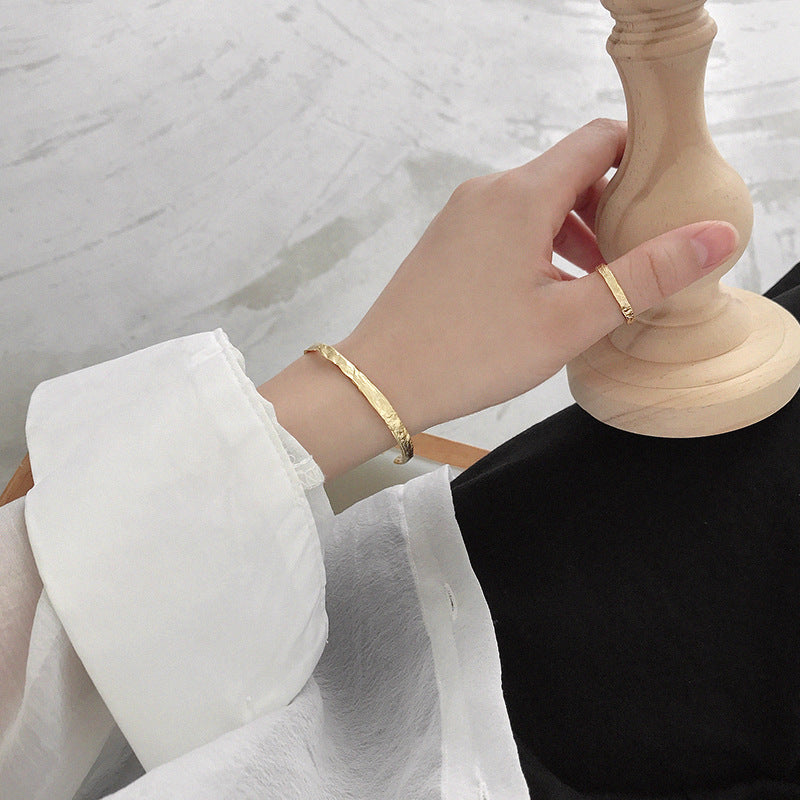 Simple Concave Convex Round Silver Open Bangl