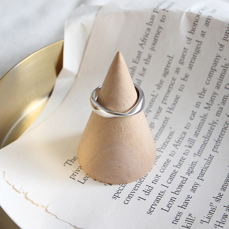 Simple Twisted Distortion Silver Adjustable Ring