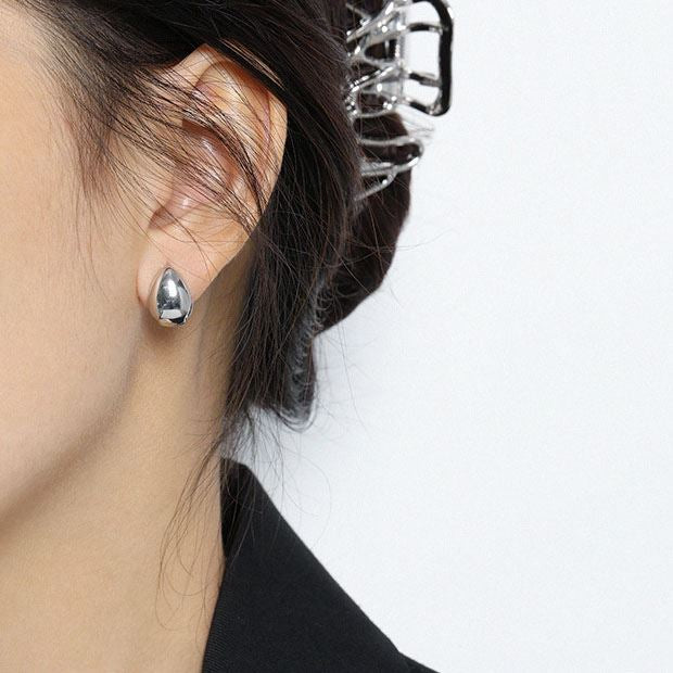 Lady Waterdrop Falling Silver Hoop Earrings