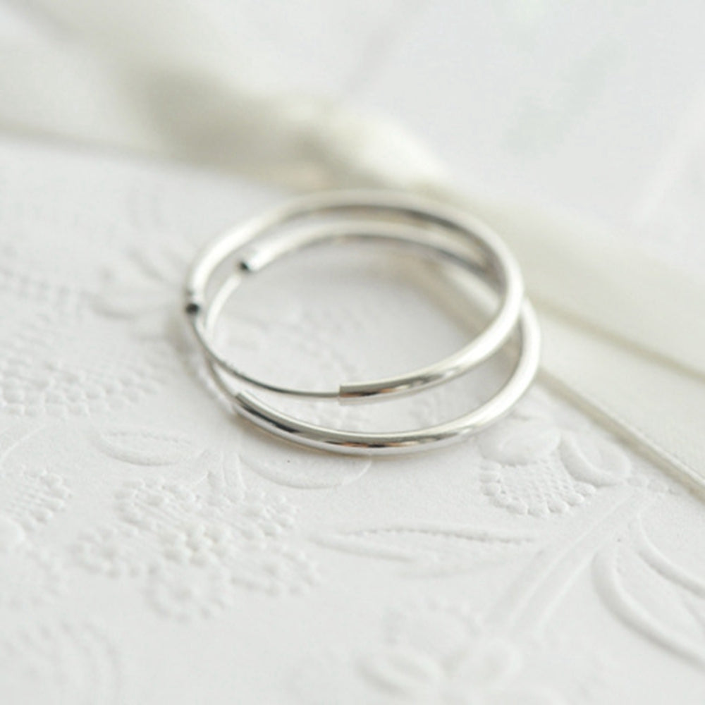 Simple Sliver Huggie Hoop