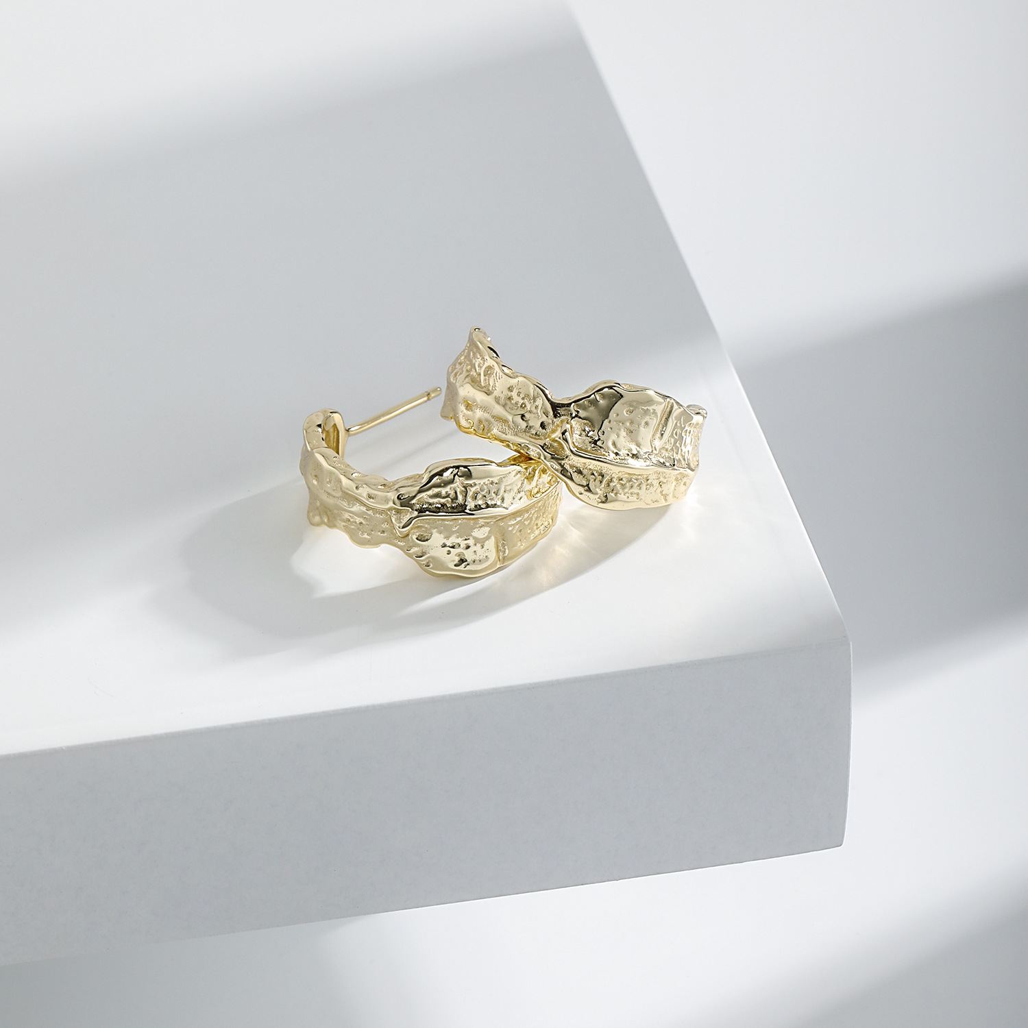 Irregular Tinfoil C Shape Silver Stud Earring