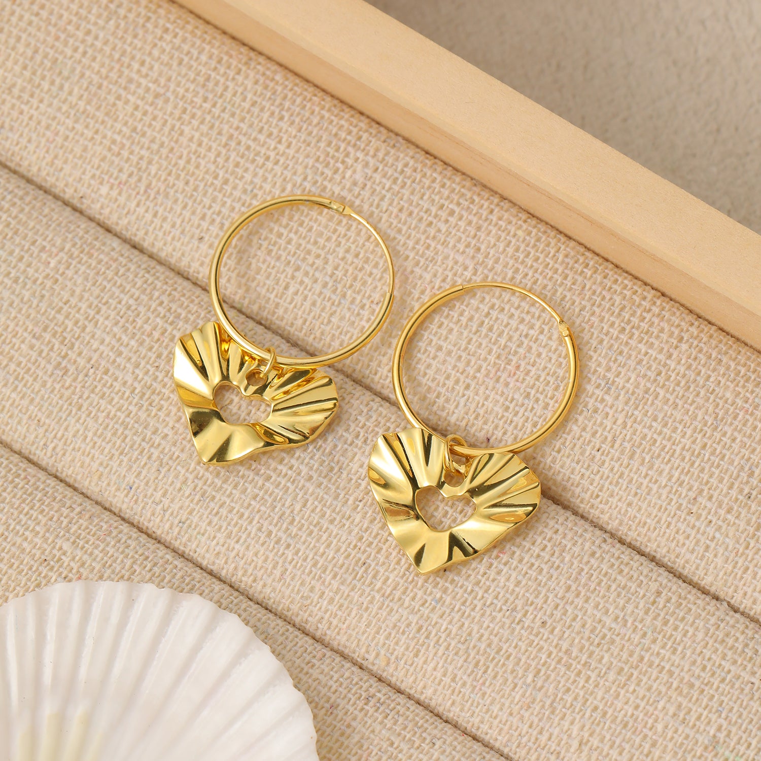 Heart Wave The Shape Of Crushing Silver