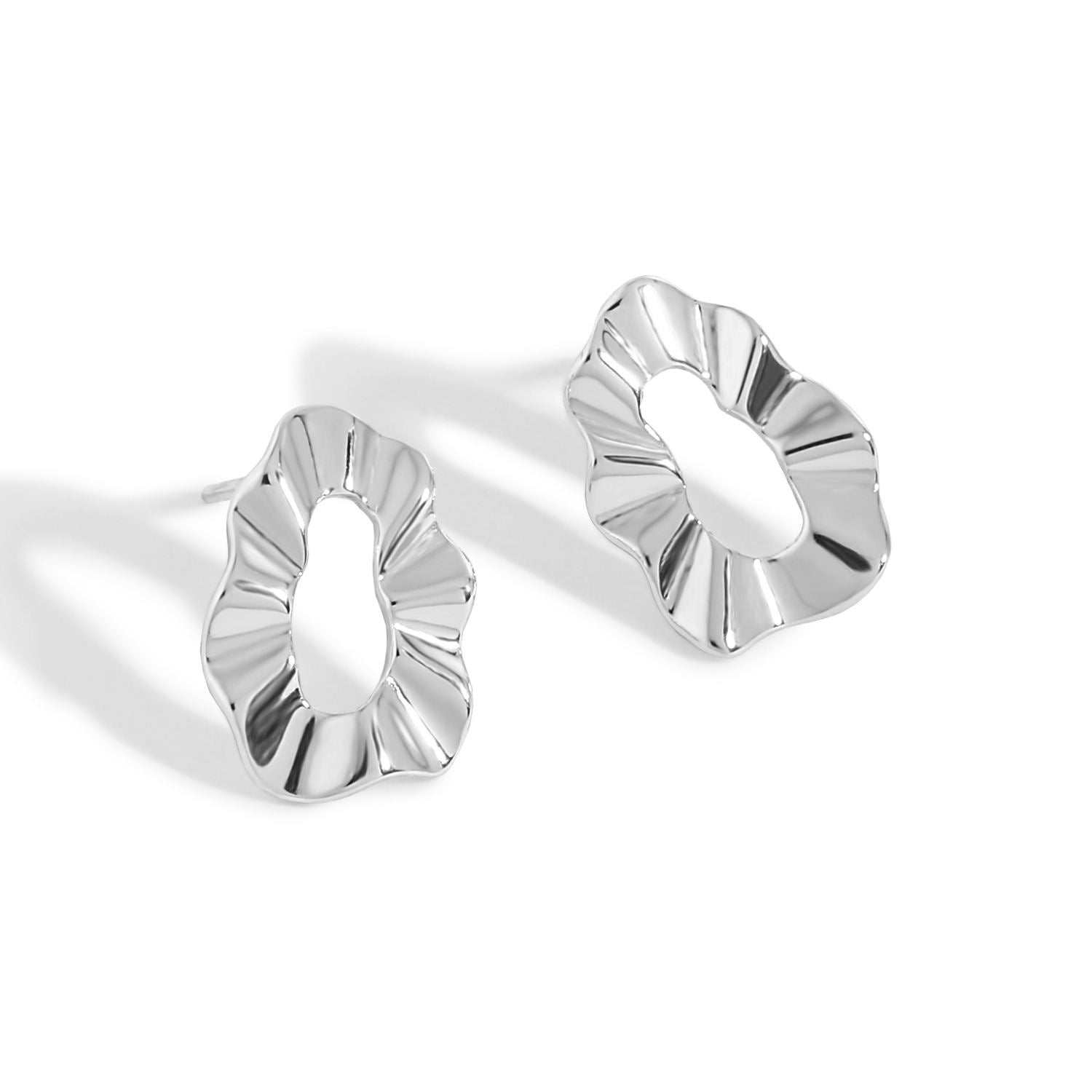 Geometry Hollow Round Wave Paper Silver Stud