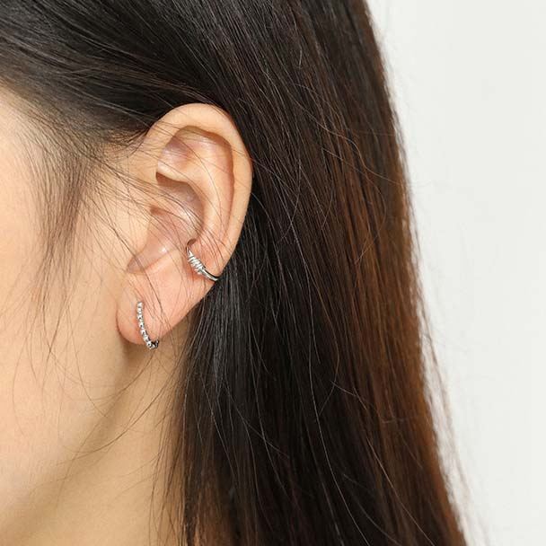 Fashion Beads Circle Silver Huggie Hoop Earri